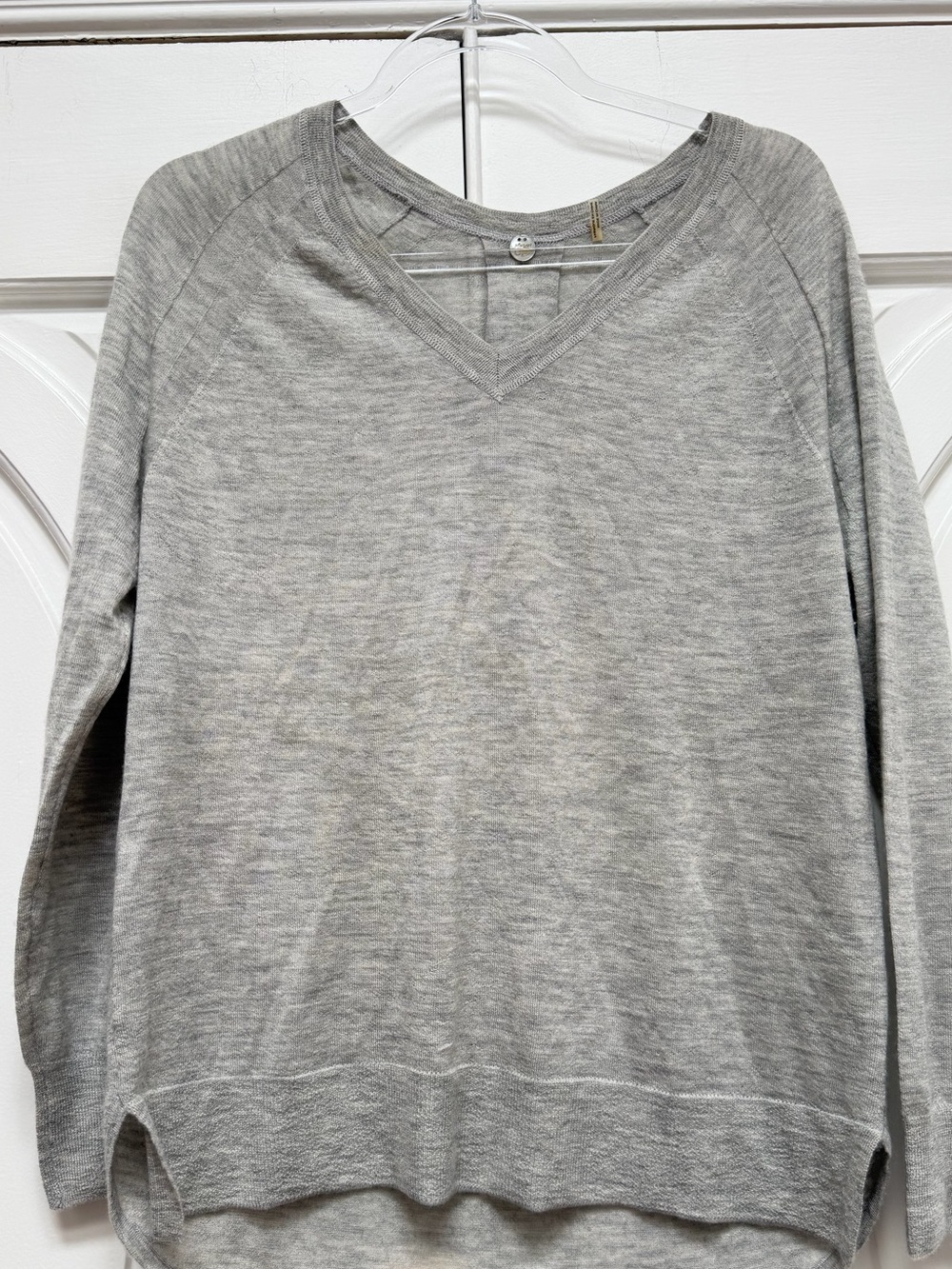 Margaret O’Leary Womens Lightweight V-Neck Sweater - Gray 100% Cashmere